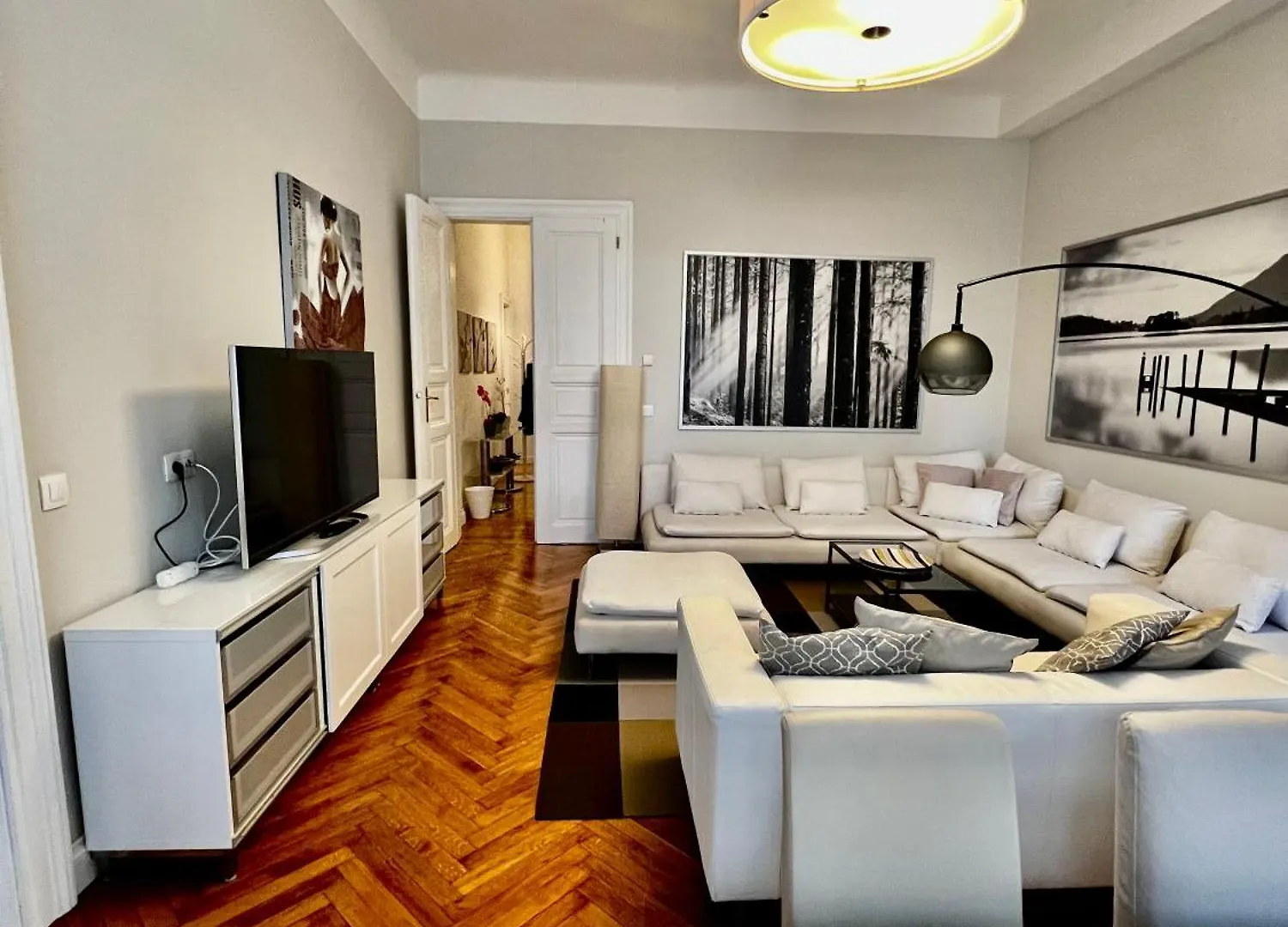 Four Reasons Apartment Praga